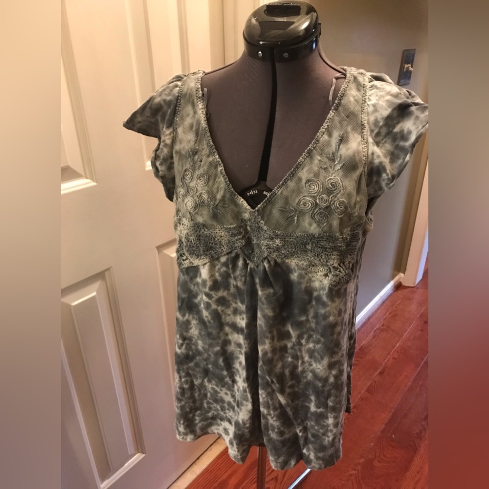 Gray Tie Dye v front shirt